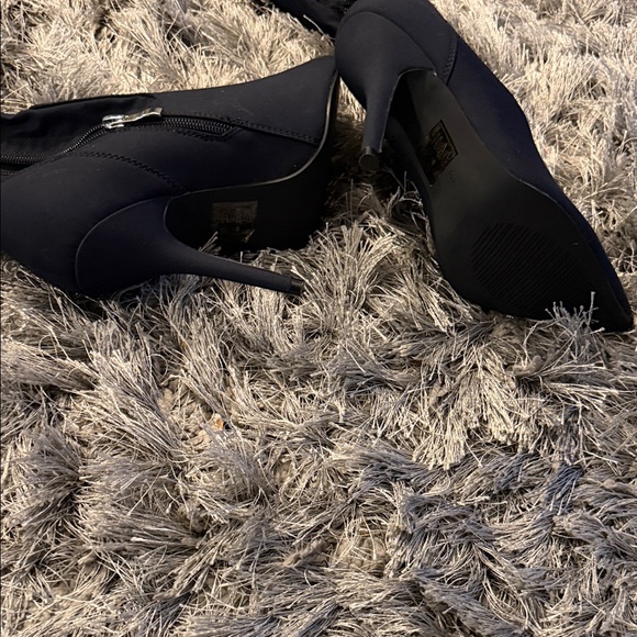 AKIRA Sleek Black Over-the-Knee Boots - Picture 4 of 5